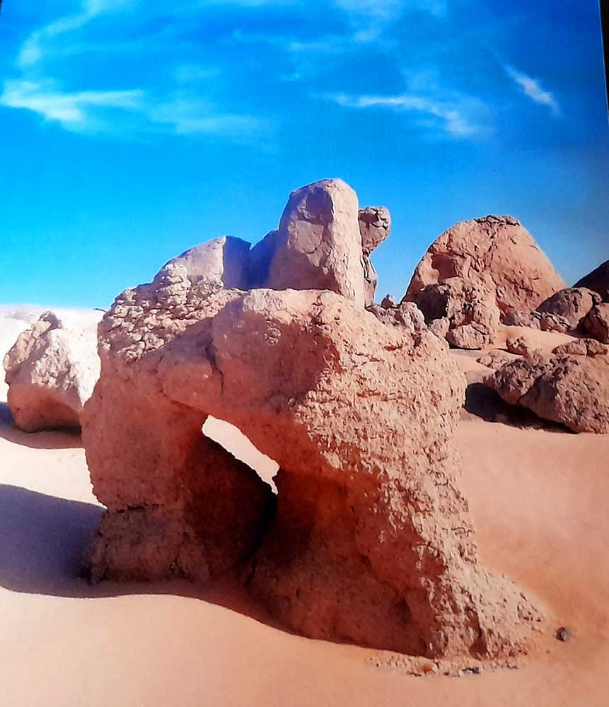 Sandstein-"Skulpturen" in der Sahara